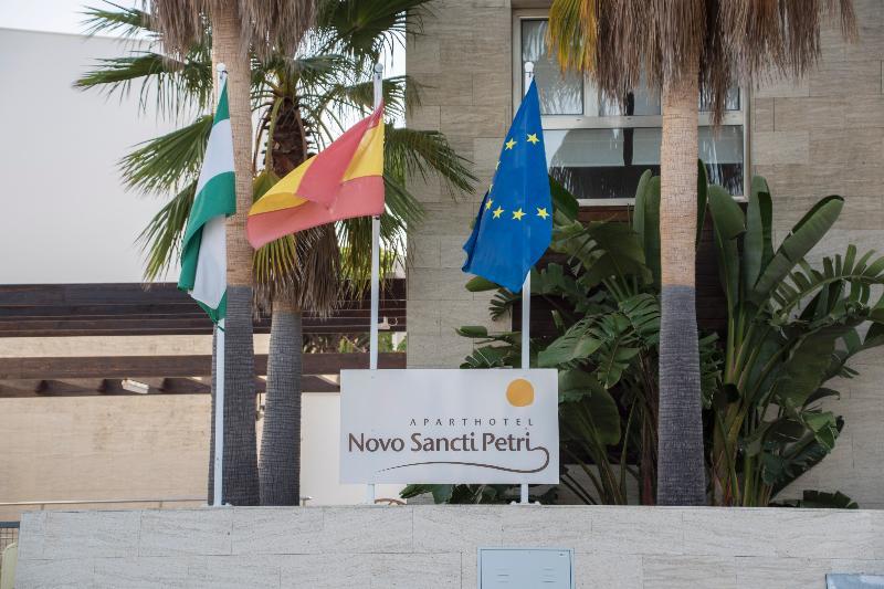 Aparthotel Novo Sancti Petri Chiclana de la Frontera Exterior foto